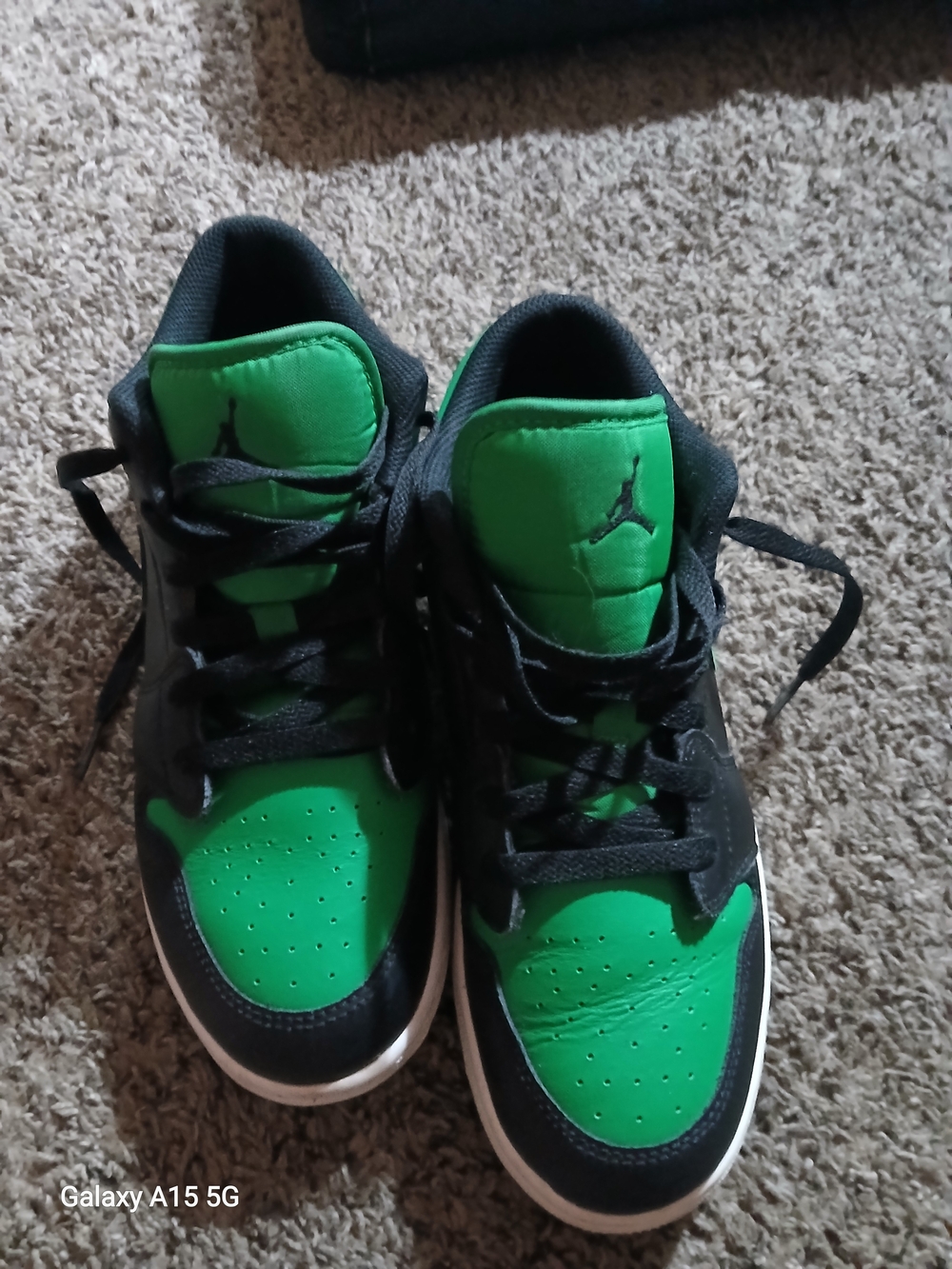Jordan Low-Top Sneakers in Black and Green